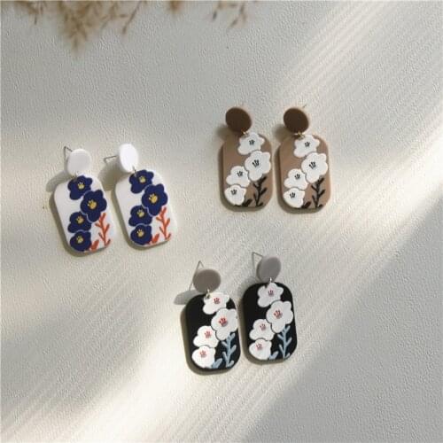 AOMU 2021 Trendy Acrylic Colorful Flower Geometric Rectangular Round Dangle Earrings for Women Fashion Trip Jewelry Gifts