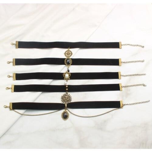 Vintage Chokers Necklaces for women Retro Black Velvet Chokers Simple Pearl Gothic Collar Necklaces Pendant Fashion Jewelry