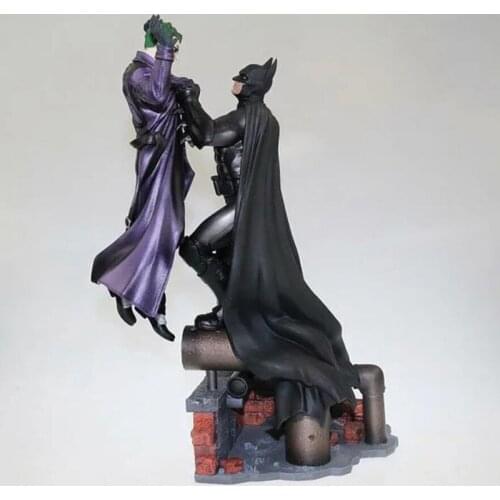 Arkham Origins Bruce Wayne VS Joker Statue Comic Action Figure Model Toys Anime Joker PVC Figurine Figure With Base 28CM