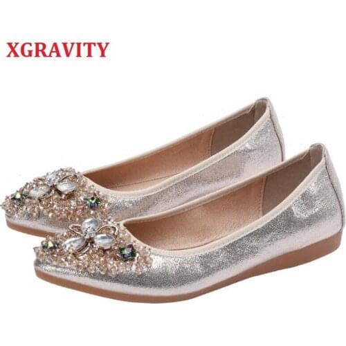 XGRAVITY New Plus Size Designer Crystal Woman Flat Shoes Elegant Plum Flower Lady Fashion Rhinestone Women Soft Bees Shoes C319