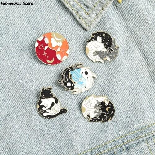 Day And Night Enamel Pins Custom Sun Moon Fox Koi Rabbit Bat Wolf Brooch Bag Clothes Lapel Pin Badge Starry Animal Jewelry Gift