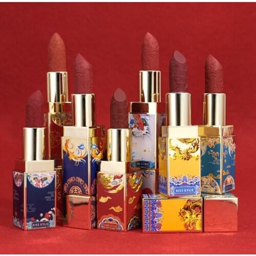 8 Colors Carved Lipstick Set Box Mouisturizer Lip Cosmetics Matte Lipgloss Beauty Make Up Kit Christmas Gift Lipstick TSLM1