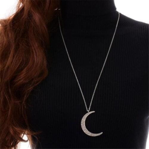 Fashion Exaggerated Big Moon Necklace Sweater Chain Necklace for Women Gold And Silver Color Pendant Jewelry