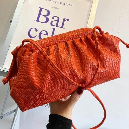 2021 New Fashion Pleated Women Handbag Luxury Brand Simple Crossbody Shoulder Bag Cloud Bag Women Brand Dumpling Hand Clutch