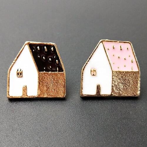 House Enamel Cartoon Pins Fashion Chain Brooches Badges Backpack Kids Pin Gifts For Friends Jewelry Fof Clothes Jeans