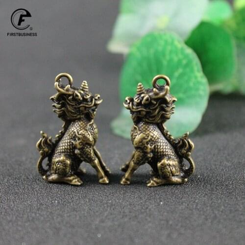 Antique Bronze Chinese Beast Qi Lin Desktop Ornaments Ancient Copper Animal Lucky Kirin Miniature Figurines Tea Pets Keychains
