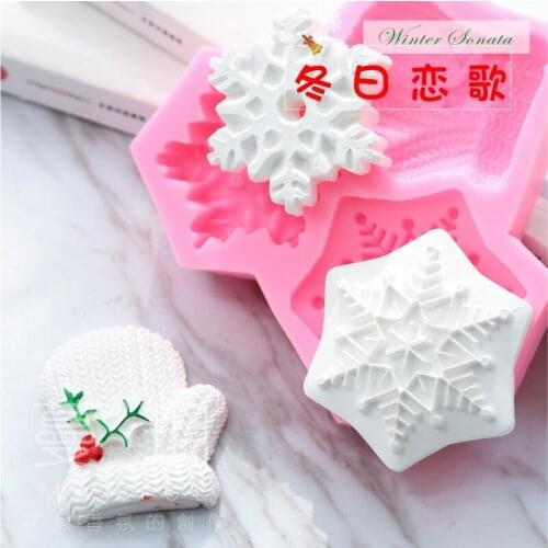 DIY Snowflakes Silicone Mold Aromatherapy Gypsum Mold Resin Mould Christmas Molds Cake Decorating Tools Handmade Soap Mold