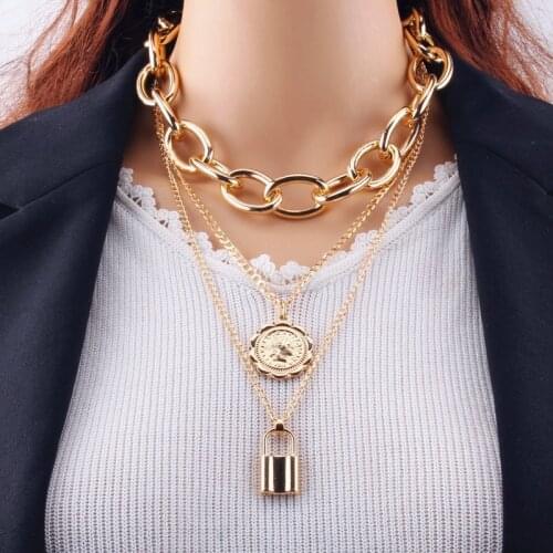 Choker Necklace Multilayer Queen Image Lock Shape Pendant Necklace Fashion Casual Hip Hop Punk Sweater Chain Necklaces for Women