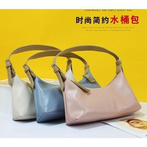 Womens Bags Shoulder Armpit Bag Soft Leather Small Fresh Wear 2021 New Personality Underarm Bag Bags Crossbody Bags for Women