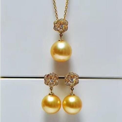 Charming set of 10.5-11mm south sea gold pearl earring & pendant 14k