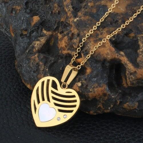 Fashion Stainless Steel Jewelry For Woman and Girl Chain Gold Color Heart Necklace NGGZAABA
