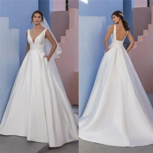 Elegant Satin Lace V-Neck Wedding Dress With Pocket Side Sleeveless V-Shape Back Bridal Gowns Lace Appliques Simple Long