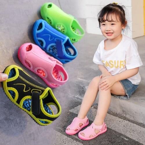 2021 summer sports fashion sandals new childrens Baotou childrens shoes 3-12 years old beach breathable non-slip color sandals