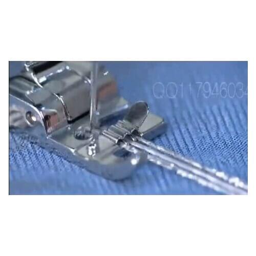 Multifunction household electric sewing machine presser foot rope inlay stitch presser foot three-hole inserts three rope