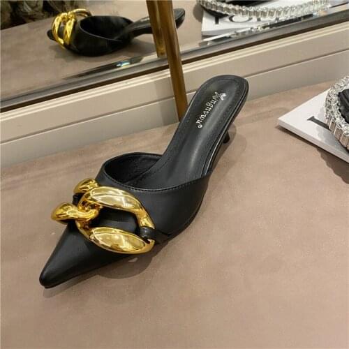 2021 Women Flat Heel Slipper Brand Metal Chain Slides Ladies Pointed Toe Slip On Outside Casual Sandal Shoes Flip Flop