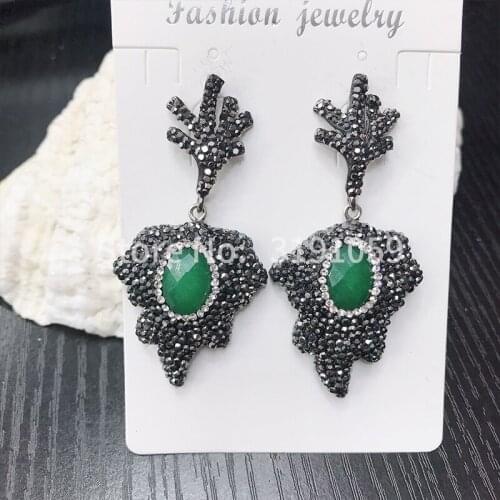 2018 new boutique European and American luxury retro palace style mixed quartz personality earrings pendant female