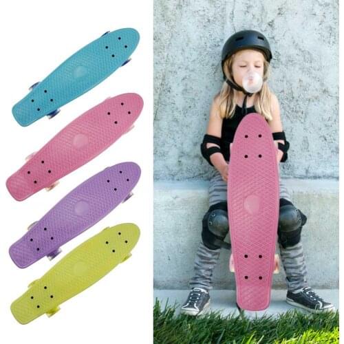 22 Inch Children Skateboard Four Wheels Skate Board With LED Flashing Wheels Skateboards For Beginner Kid Scooter Using 2020