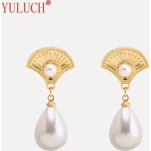 YULUCH 2018 Classical Large Pearl Elegant Fan Stud Earrings National Fashion Personality Woman Jewelry Party Gift
