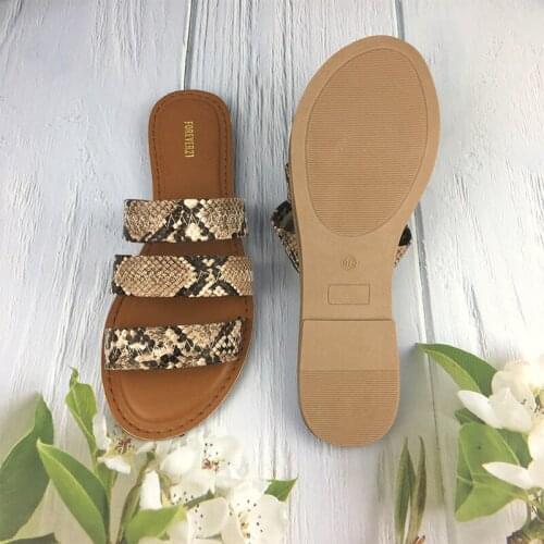 Women Flip Flop Snake Double Layer Sandals Flat Bottom Ladies Beach Shoes Outdoor Travel Fashion Student Shoes Designer Slides