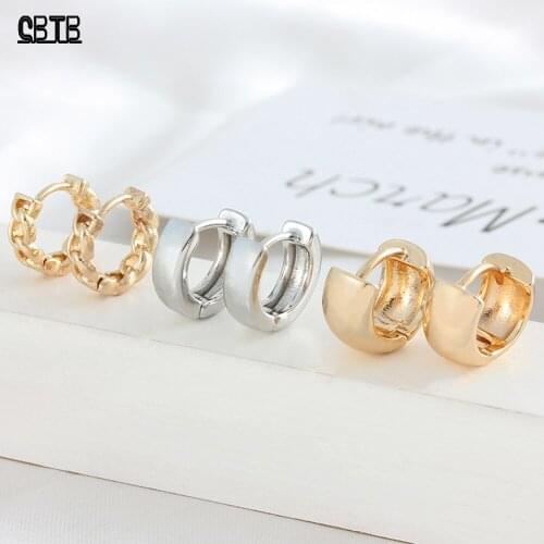 New Fashion Simple and Exquisite Earrings Noble and Elegant Temperament Jewelry Women Earrings Girls Holiday Gifts Wholesale