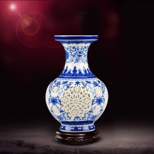 28cm Antique Jingdezhen Ceramic Vase Chinese Pierced Vase Wedding Gifts Home Handicraft Furnishing Articles