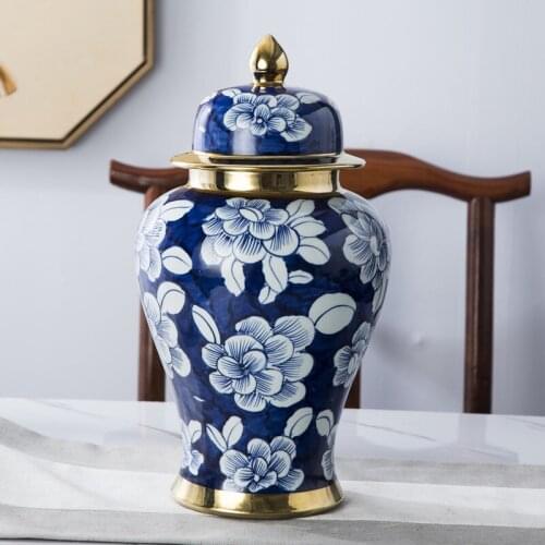 Blue and white Porcelain Vase Ginger jars Ceramic vase Jingdezhen Temple jar Dragon chinese blue and white vases jar