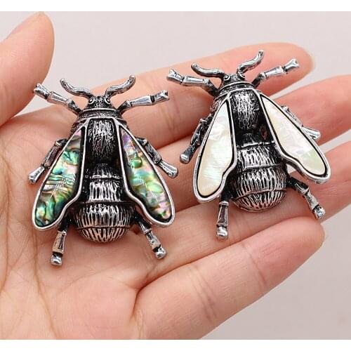 Vintage Natural Shell Bumblebee Brooches Women Men Alloy Bee Insects Charm Pendant Pins Fit Weddings Party Apparel Accessory