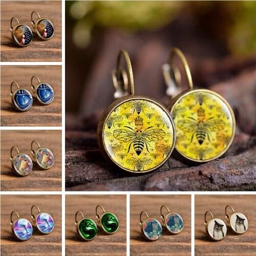 Vintage Women Chic Charms Butterfly Bee Pattern Art Stud Earrings Party Jewelry Fashion Animals Series Handmade Earrings