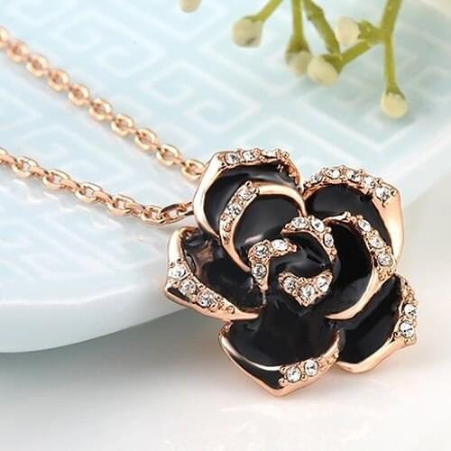 Fashion Lady Women Rhinestone Rose Flower Pendant Necklace Elegant Xmas Gift
