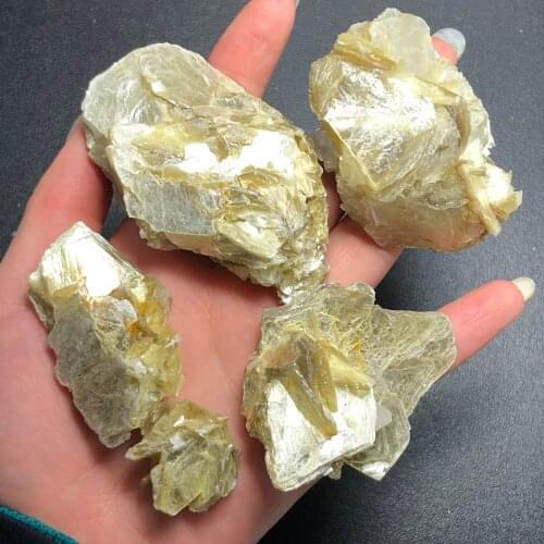 Rare new product!!Natural one hundred percent xanthmica irregular primary mineral ornaments