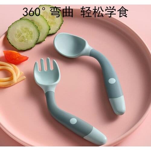 Safe Silicone Baby Bendable Spoon Fork Set For Toddler Learn To Eat Training Utensils Set With Box Infant Feeding Tableware