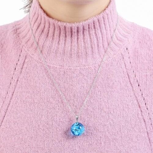 Chic Resin Ball Moon Pendant Necklace Women Blue Sky White Cloud Necklace Fashion Jewelry Gifts For Girlfriend