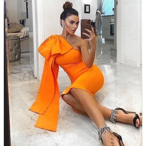 Winter Bodycon Bandage Dress 2021 Sexy One Shoulder Bow Tie Long Sleeve Orange Designer Fashion Evening Party Dress Vestido