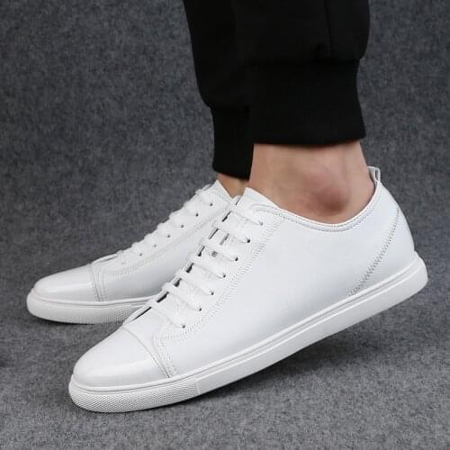 Mens Casual Shoes Hot Sale White Shoes Men Genuine Leather Outdoor Sneakers Brand Lace-up Antiskid Fashion Flats Spring Autumn
