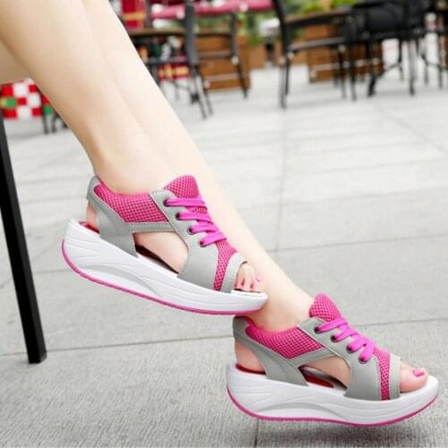 2020 Women Sandals 2020 Summer Shake Thick Bottom Womens Sandals Cake Lace Sandals Beach Students Shoes 43