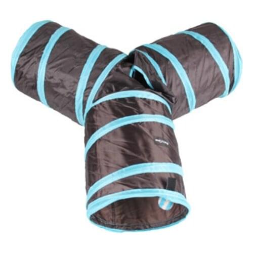 The Paper three-way tunnel can hold a folding cat tunnel, a toy drill bucket for Chi Yi cats