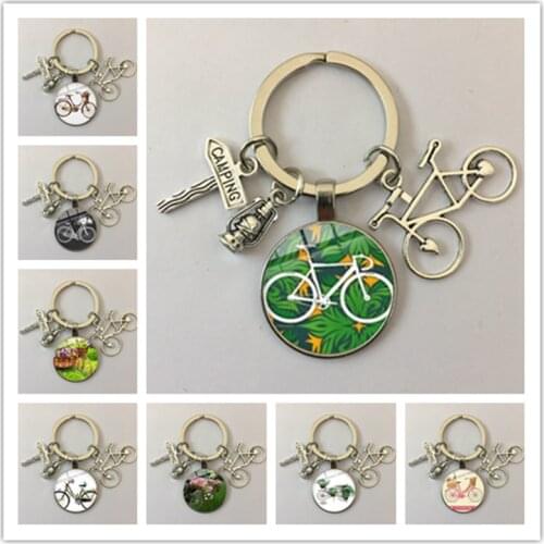 Vintage Bicycle Keychain Casual Sports Cyclist Minimalist Style Art Key Chain Glass Round Keyring Bike Series Collection