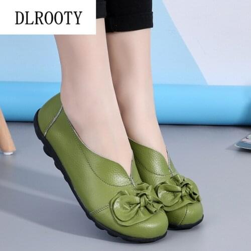 Women Flats Shoes Loafers Shallow Fashion Flower Leather Round Toe Slip on Platform Sweet Casual Solid Comfortable Work Big Size