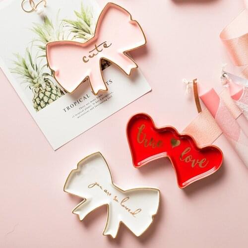 Nordic INS Cute Gold Rim Ceramic Snack Bow Love Heart Plate Tower Jewelry Ring Storage Tray Home Accessories European Decor