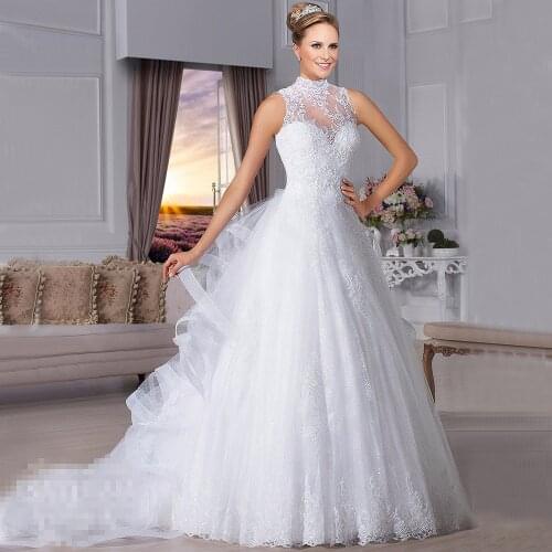 Ball Gown vestido de noiva High Neck Sleeveless Covered Buttons Appliques Bride Dresses Cheap Custom Wedding Dress 2016