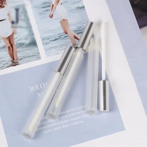 50pcs Lip Gloss Containers Dumb 2.5ml Thin Long Generous Design Silver Cover Frosted Bottle Air Tubes Lipgloss Packaging