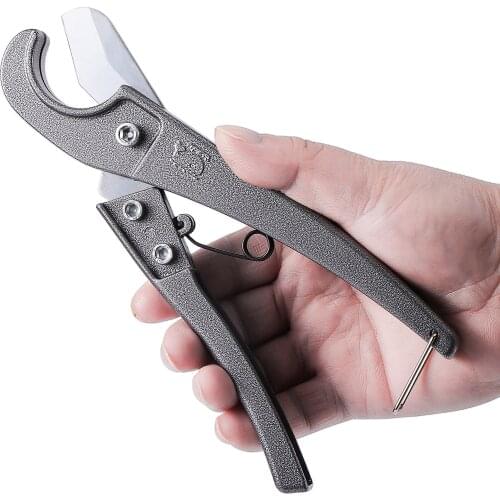 Adhere To Fly Scissors