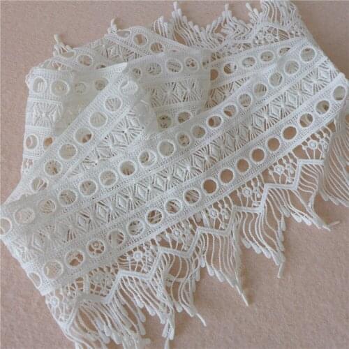3 Yards 11CM Vintage Hollowed Out Venice/Venise Lace In White For Bridal Dress, Costume Design, Home Decor