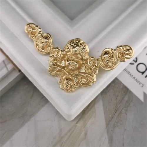 New European and American Brooche with angels wings Brooch antique matte gold ladys pin