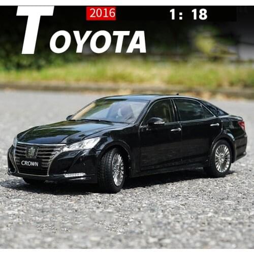 Alloy Diecast Model Car 1/18 Toyota New Crown 2016 Model Simulation Full Open Door Static Display Collection Kids Gift Toys