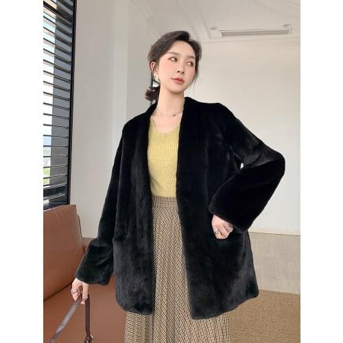 2021 new imported mink fur coat female mink whole mink short V-neck young velvet mink fur coat