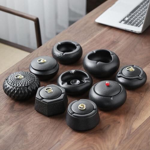 Japanese Black Ceramic Ashtray Creative with Cover Windproof Large Living Room Home Office European Style Ashtray
