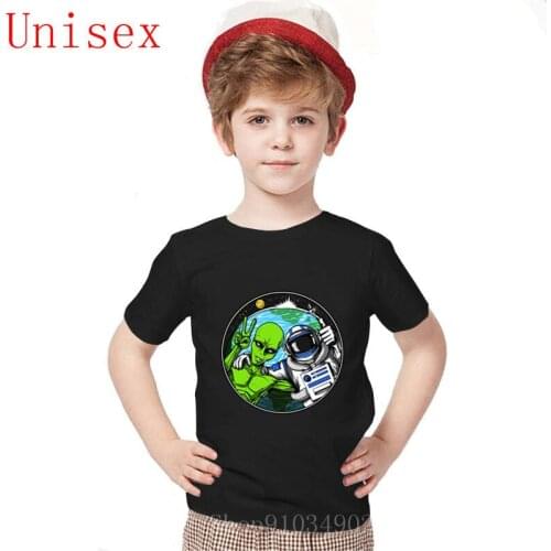 Fashion Alien Astronaut Space Peace friend Printed teen girls clothing High Quality Cotton Tee Design for boys clothes 8 years