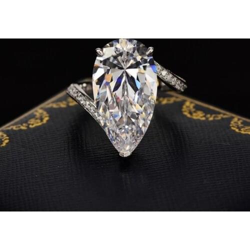 Huitan Fashion Pear Shaped Cubic Zirconia Rings for Women Silver Color Luxury Rings Party Gift Wedding Engagement Bands Jewelry