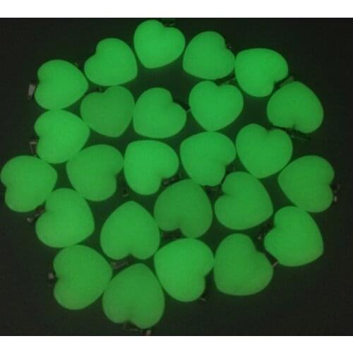 Fashion 50pcs/lot charm Glow green Dark Luminous heart stone Pendants & necklaces for Jewelry making Free shipping